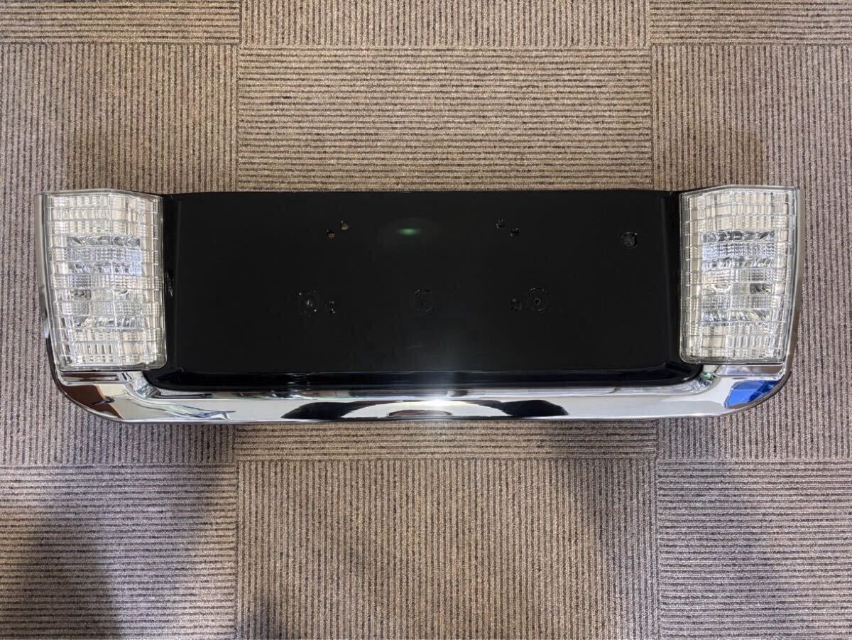 新品・未使用 送料込み 長期在庫 レクサス LEXUS LX470 ランクル100 シグナス 後期 リアガーニッシュ 拍卖