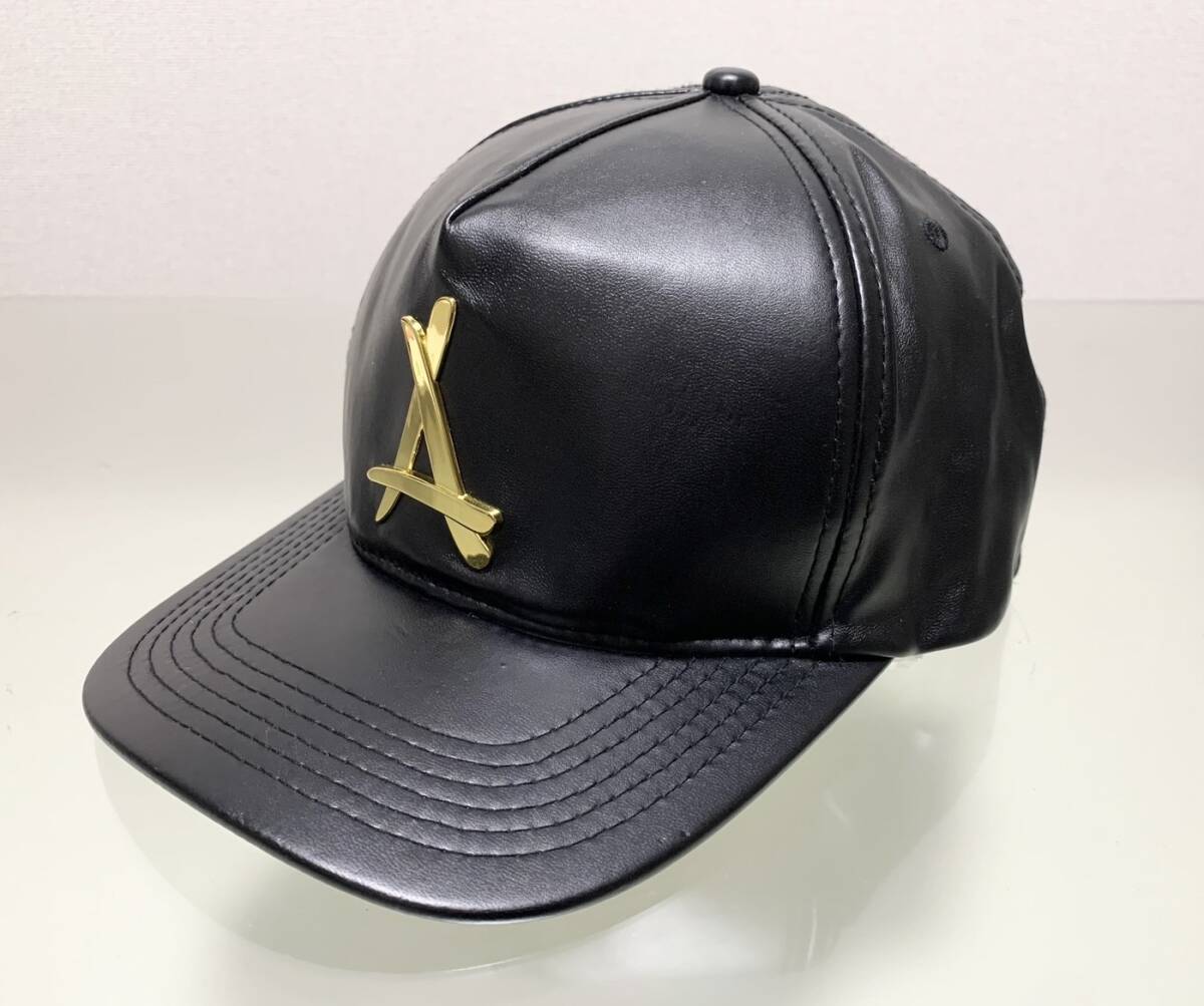 【美品】ALUMNI CLOTHING アルムナイクロージング フェイクレザー メンズ 帽子 キャップ 黒 ブラック ゴールドプレート サイズフリー free拍卖