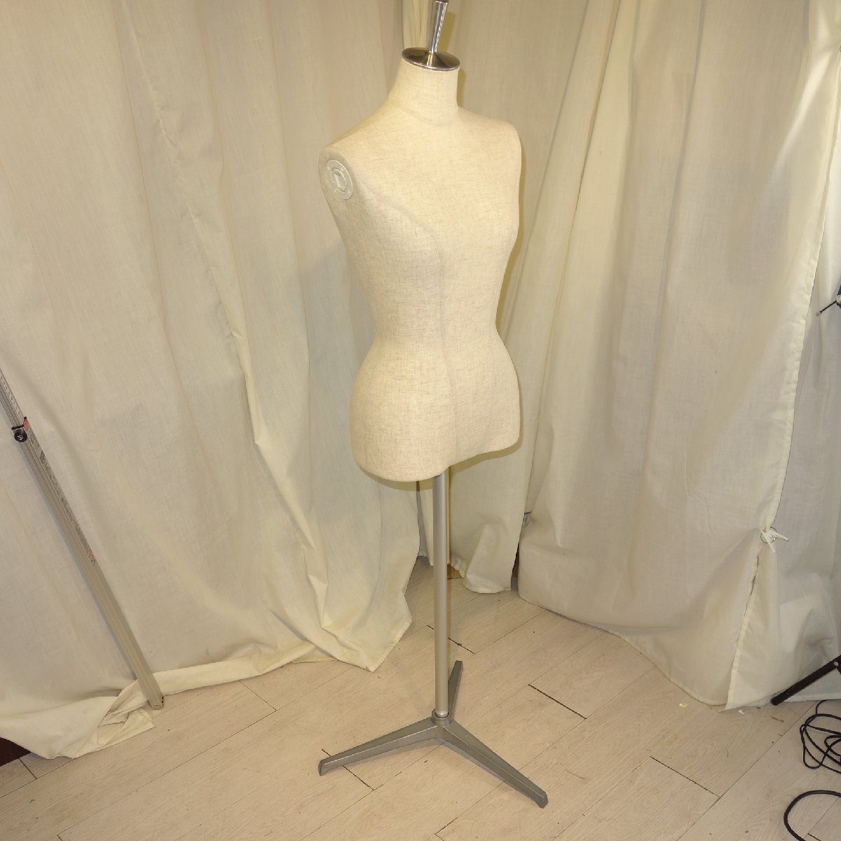 サン SUN レディーストルソー エコボディ Mサイズ 9号 高さ調整可 アパレル 店舗 什器 店舗用 針させます M191拍卖