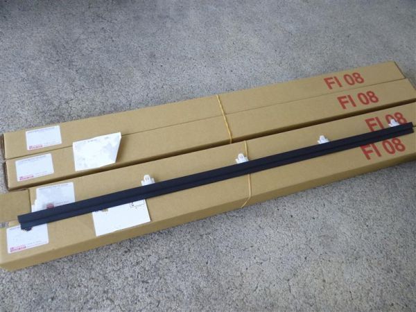 在庫希少!【未使用 ダイハツ 純正】ムーヴカスタム L900/910S ドアガラス アウタ ウェザーストリップ フロント リア 4拍卖