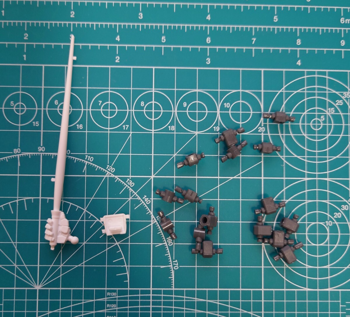 HG ジムコマンド 宇宙仕様 ビームサーベル拍卖