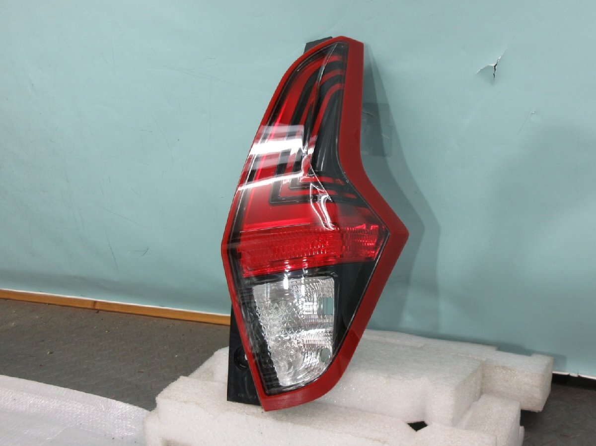 ◆ B43W B46W デイズ S/X DAYZ 後期 純正 右テールレンズ 26550-7MA1A 26554-7MA1A D231拍卖