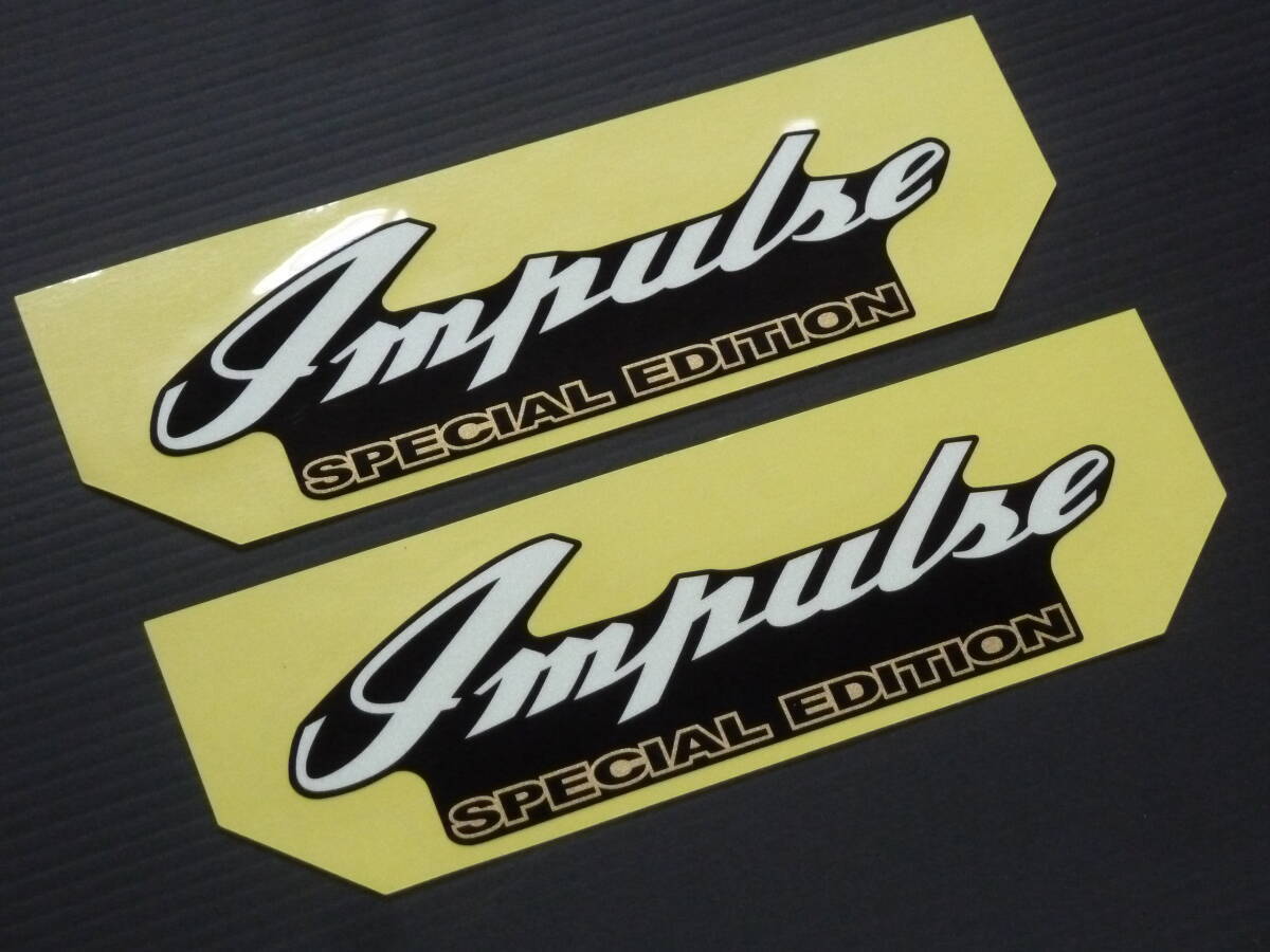 クロネコゆうパケット インパルス400 スペシャルエディション GK7CA スズキ純正 サイドカバーエンブレム 左右セット 新品拍卖