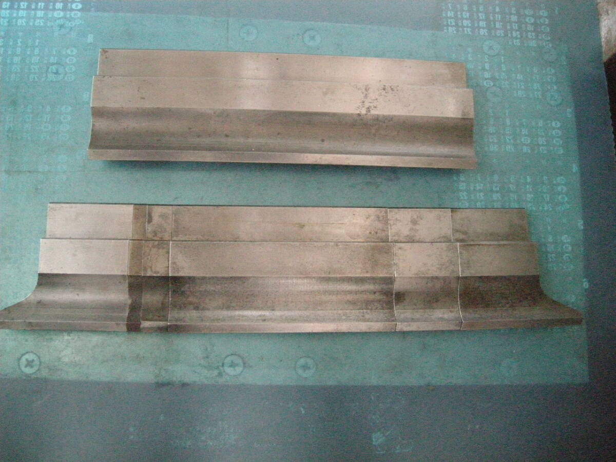 m896 中古品 アマダ用 折り曲げ金型 上型 分割 L=745mm拍卖