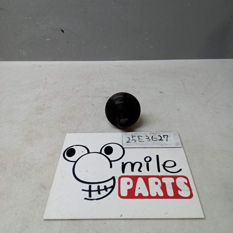 BMW E87/UE16 116i 純正 フューエルキャップ 1A5-15-5/25E3627*同梱不可拍卖