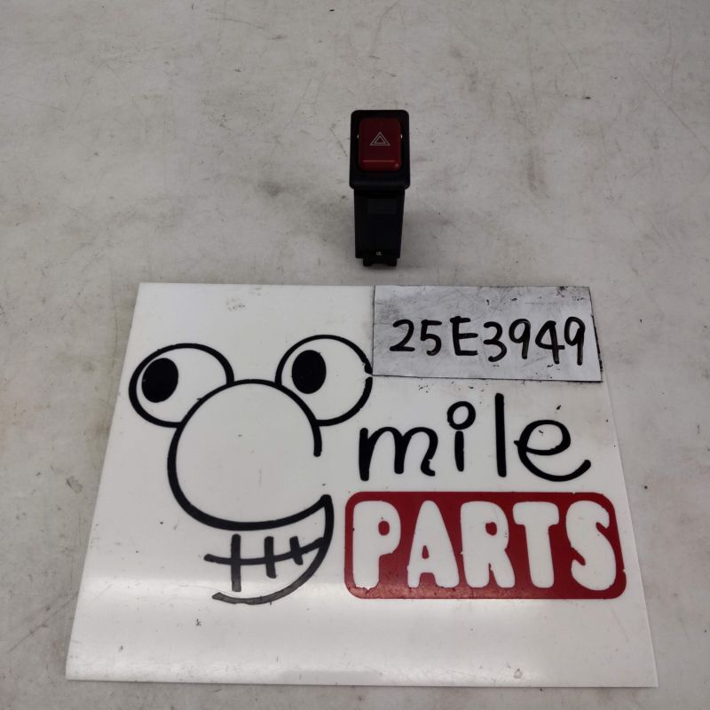 TT2/TT1 サンバー 純正 ハザードスイッチ 2Z6-1-4/25E3949*同梱不可拍卖