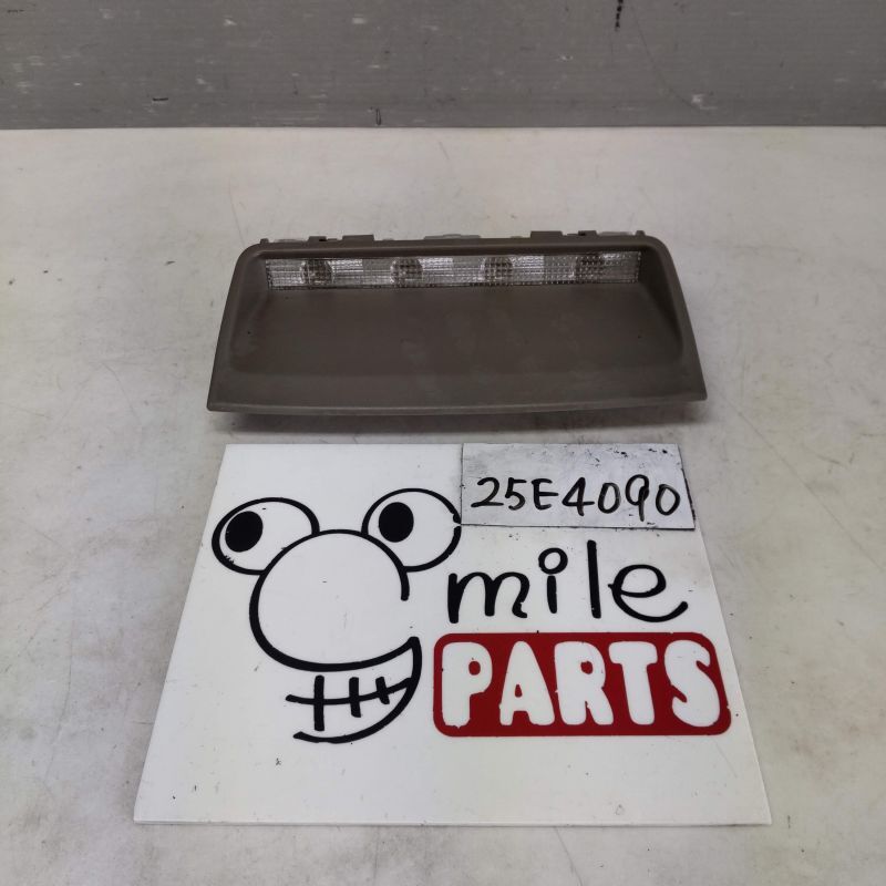 GRX120/GRX125 マークX 純正 ハイマウントランプ 2Z7-6-6/25E4090*同梱不可拍卖