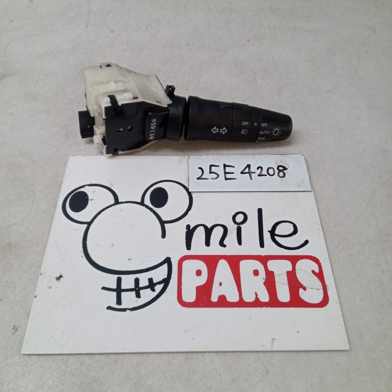 TNU31/TU31 プレサージュ 純正 ライトスイッチ 1A8-2-5/25E4208*同梱不可拍卖