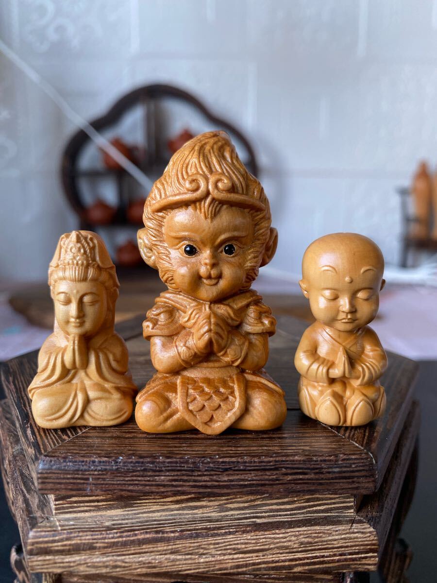 送料無料 彫刻 天然木 静思 木彫り 可愛い孫悟空 お念猿 オブジェ 置物聖 實 工芸品 斉天大聖 根付 禅の置物拍卖
