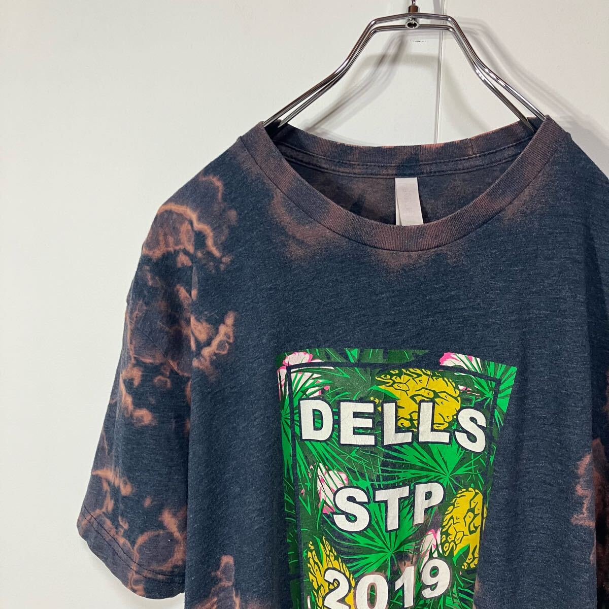 古着 プリント アート クルーネック 半袖 Tシャツ 一点物 ネイビー ローズ系拍卖