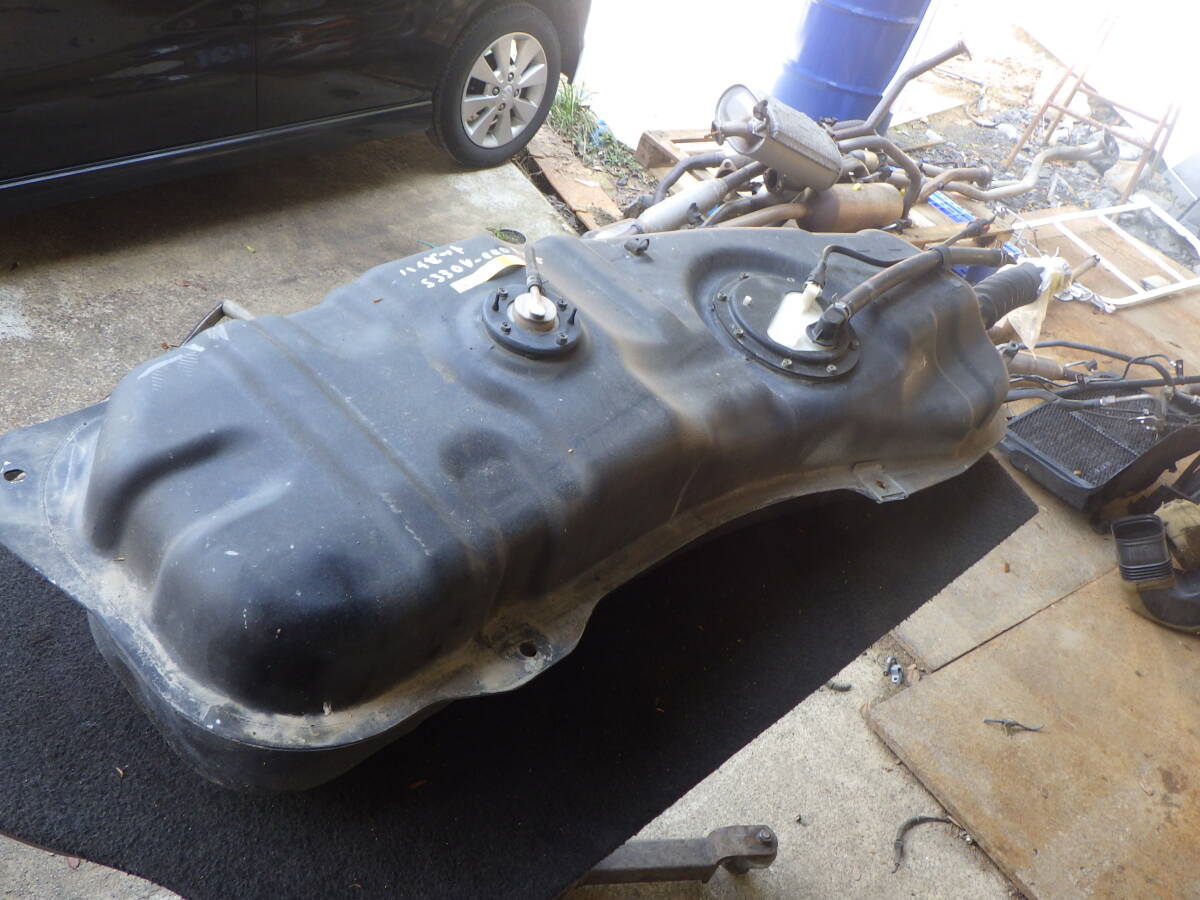 仮上 即決! S330V ハイゼット 燃料タンク ガソリンタンク ポンプ付き拍卖