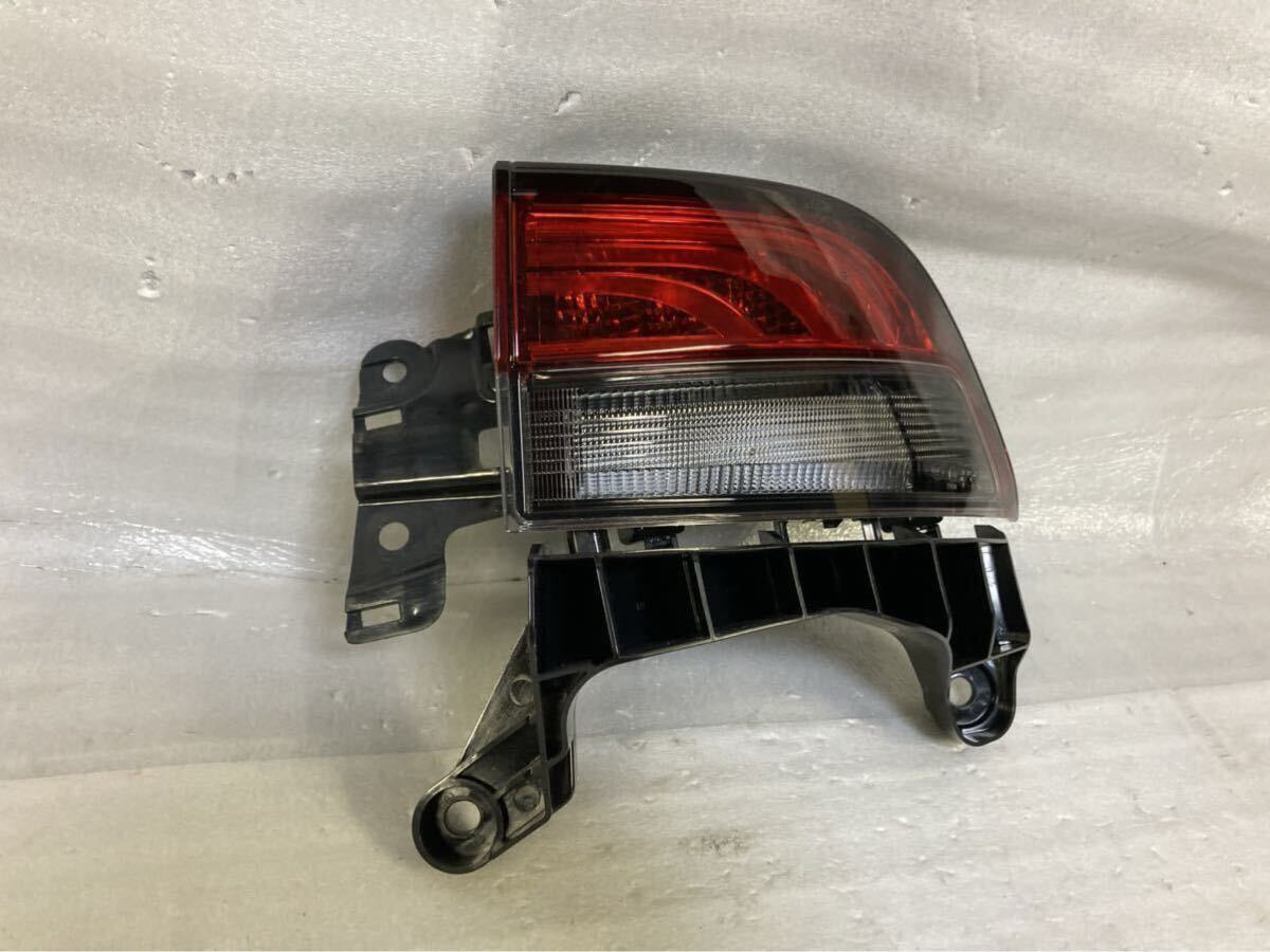 6967 ミライ MIRAI 20 右テールライト KOITO 62-28 81551-62050拍卖