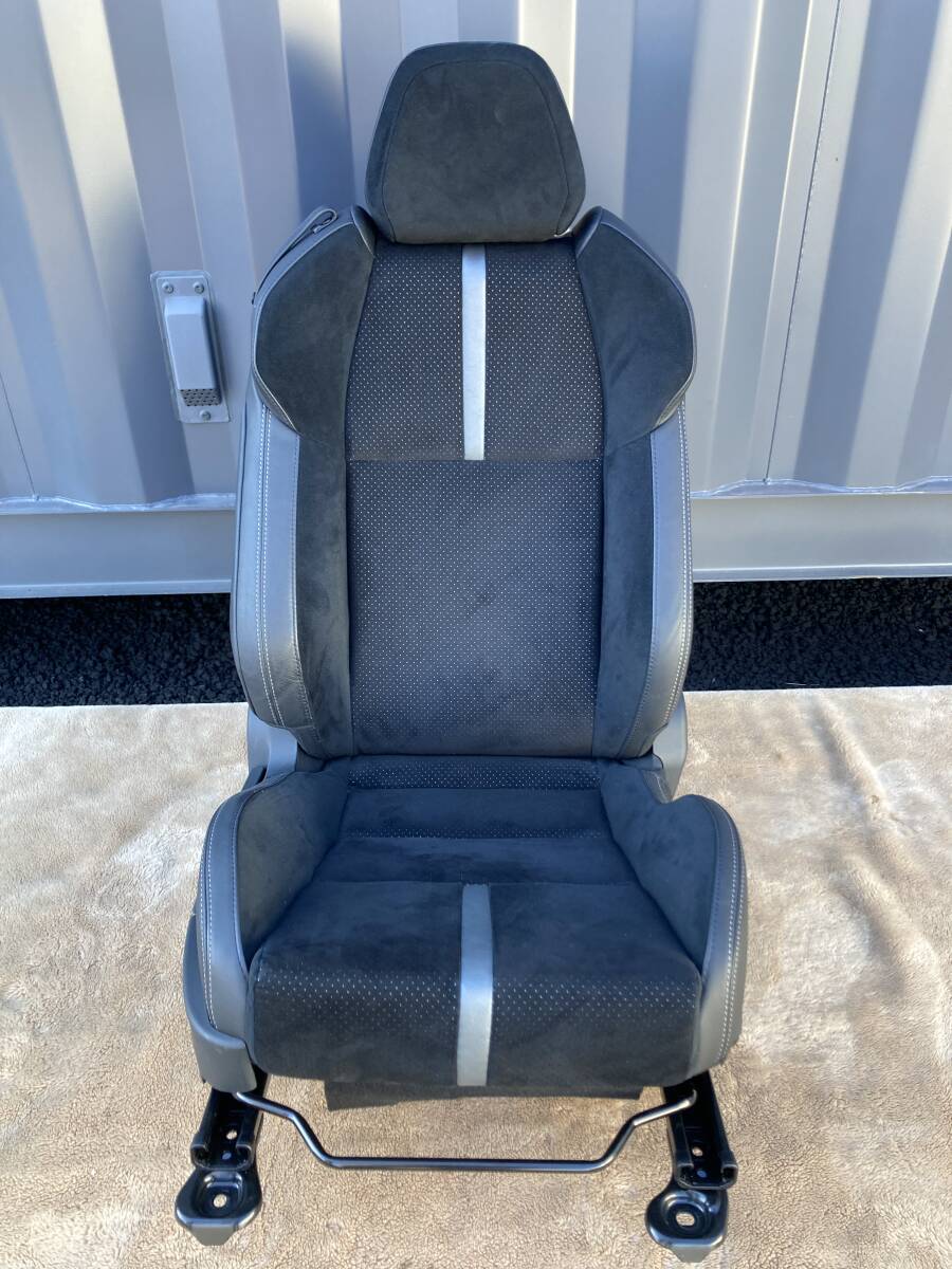 TM07 約2か月使用 美品 トヨタ 純正 ZN8 GR86 ハチロク RZ ウルトラスエード×本革 ハーフレザー シート 黒 ブラック 右 右側 運転席側拍卖
