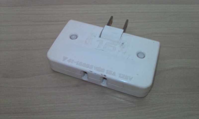 〇【中古品】3口後付け 増設コンセントタップ ①拍卖