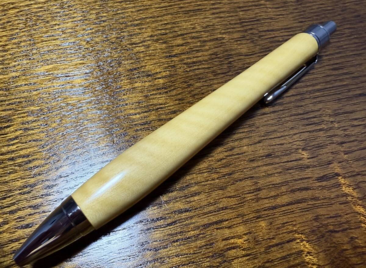 ●銘木 ボールペン 四 ● 御蔵島黄楊 トラ杢 ビッチリ!● 検索 島ツゲ 島黄楊 加藤金属 kato201拍卖
