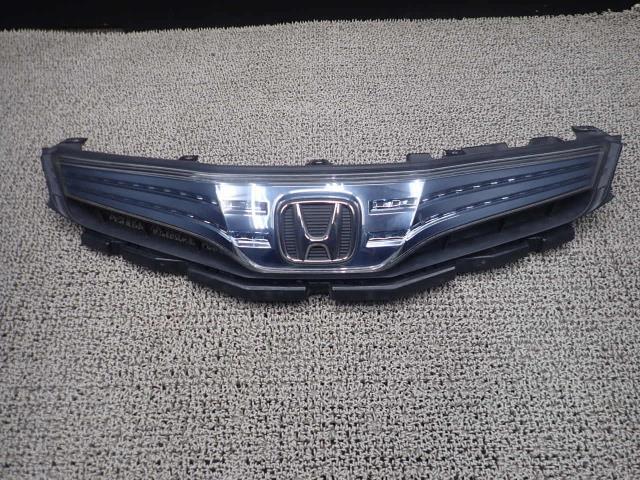 フィットシャトル DAA-GP2 ラジエータグリル G534M 71120-TF9-003拍卖