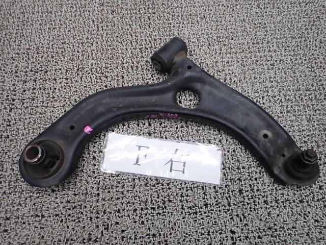 ミライース 5BA-LA360S 右フロントロアアーム B83 48068-B2101拍卖