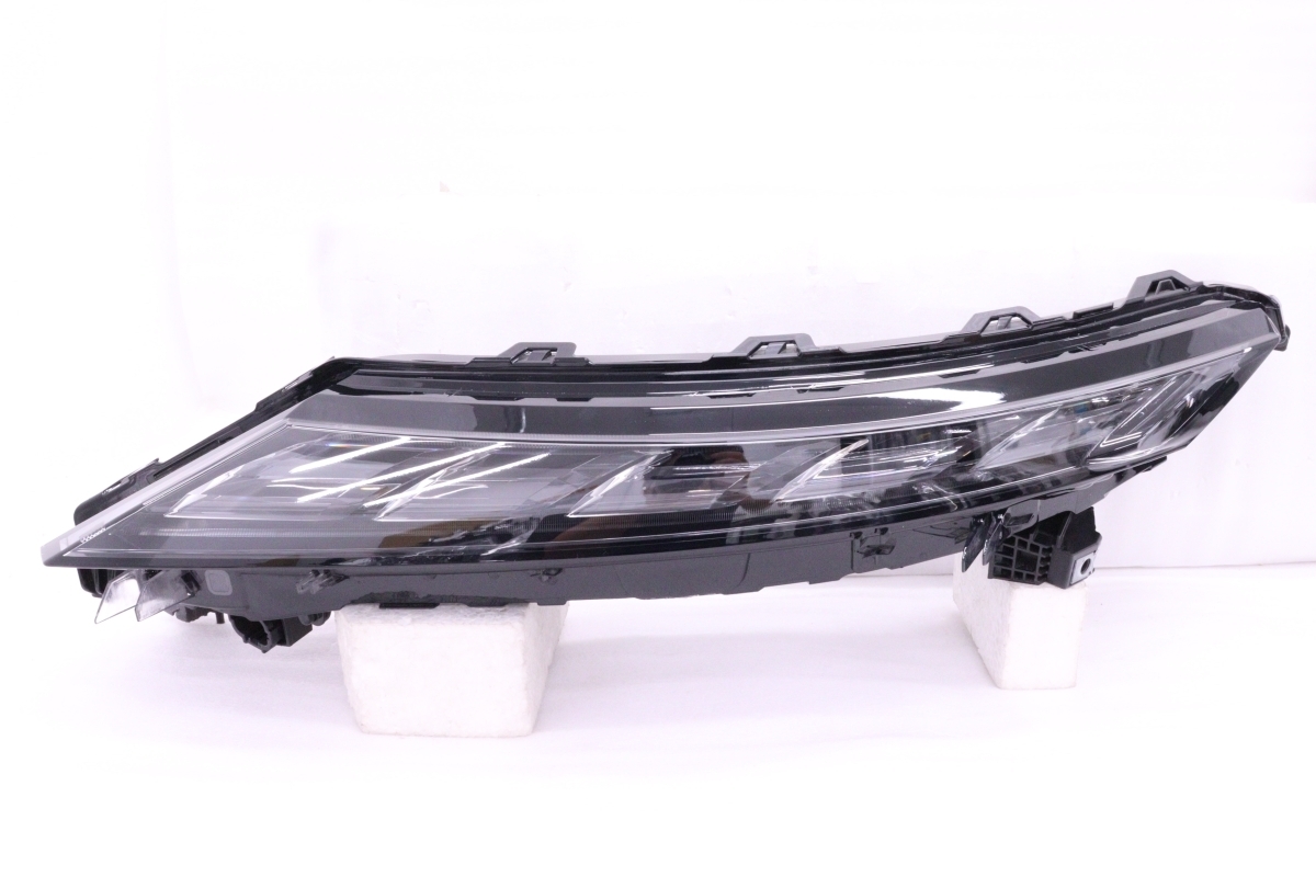 53-1931★美品★LED GN0W アウトランダーPHEV★左イルミネーションランプ ICHIKOH 3473 打刻:5 ASSY 純正★三菱 (QT)拍卖