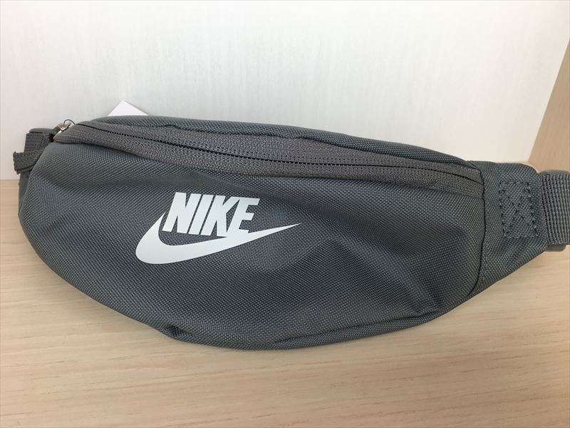 NIKE(ナイキ) ヘリテージ ヒップスモールパック DB0488-084 ショルダーバック ウエストバック バック 新品 (128)拍卖