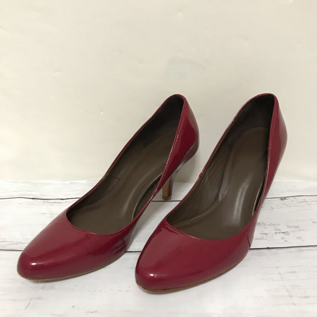 美品k.uno ケイウノ エナメルパンプス 34(22cm相当)拍卖