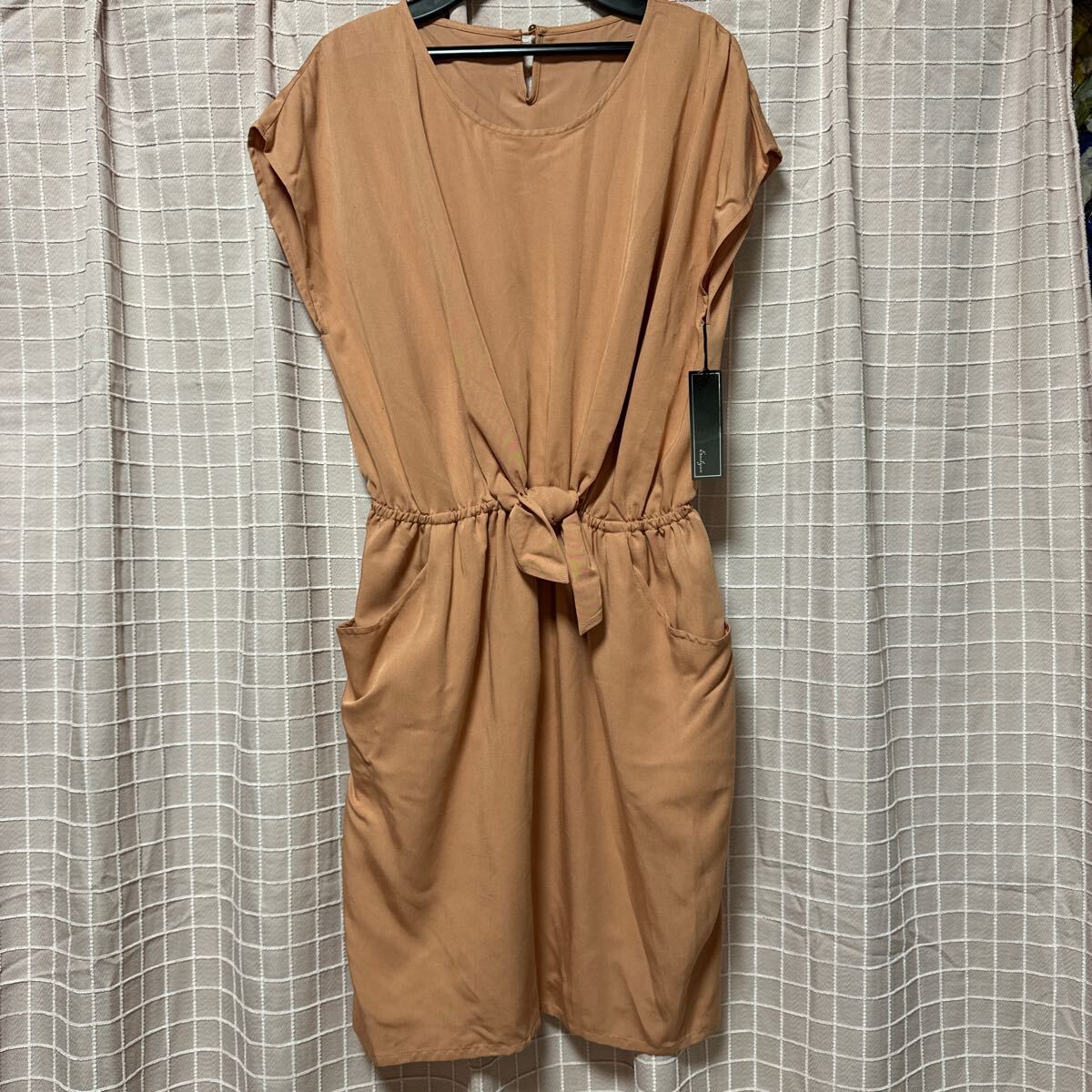 新品 アストリア購入 サーモンピンク ワンピース チュニック M せ拍卖