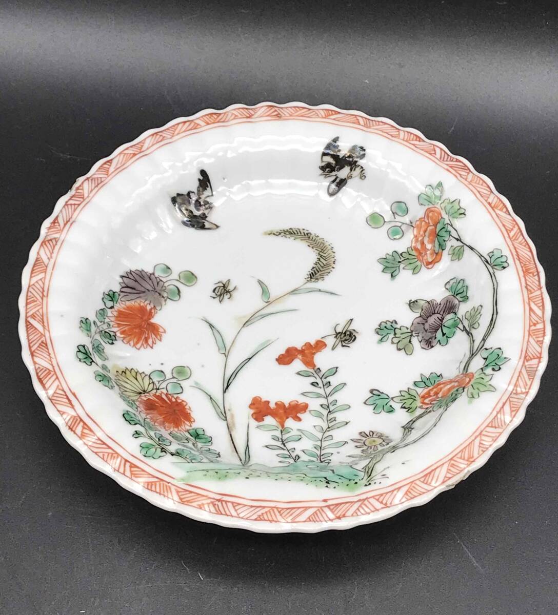 中国古美術 清康煕時代 花模様銘入り 粉彩花鳥紋皿 旧家コレクション 器物 唐物 景徳鎮 貴重 希少(A-10)拍卖