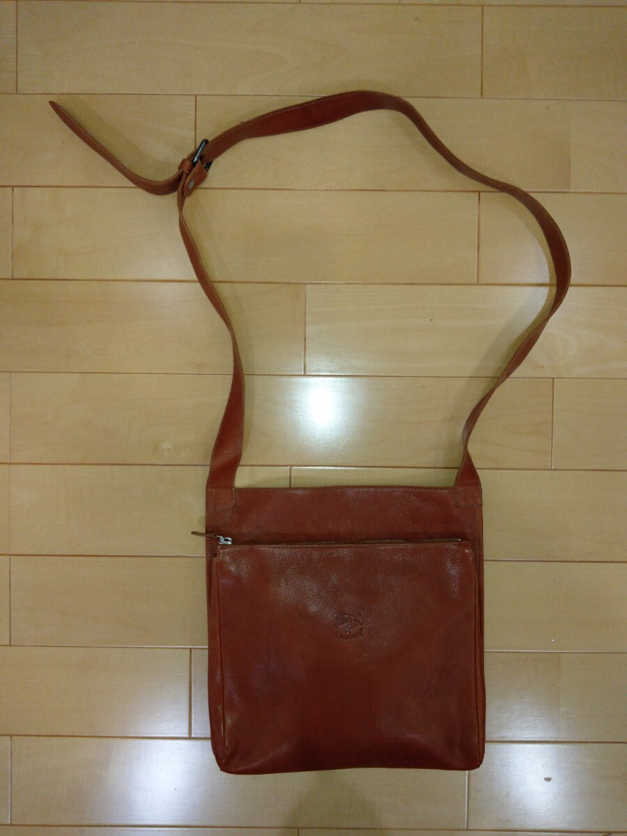 ★★★着用3回のみ★52800円購入★イルビゾンテ ショルダーバッグ レザー オールレザー メッセンジャーバッグ 本革 斜めがけ拍卖