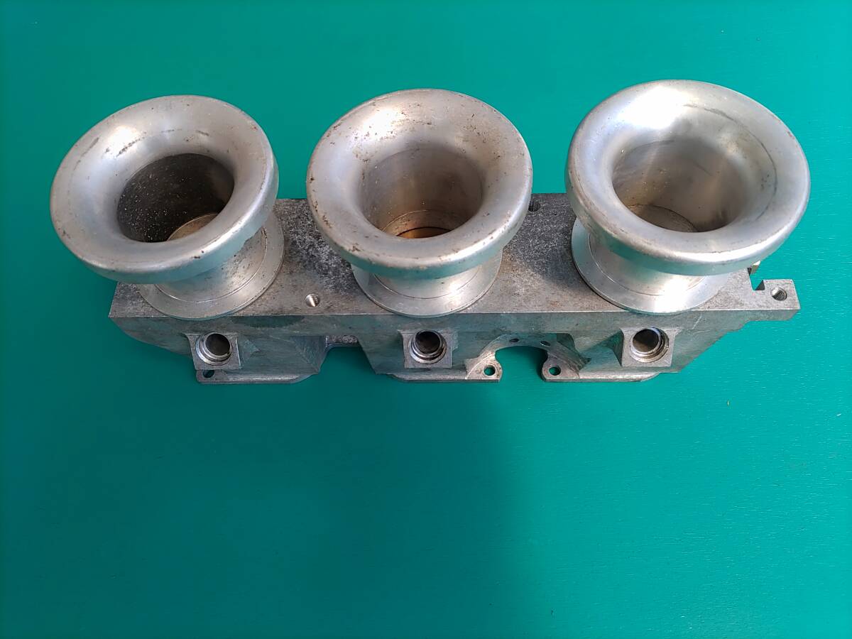 三連スロットル 20B エアーファンネル付き 汎用スロットルボディー ジャンク拍卖
