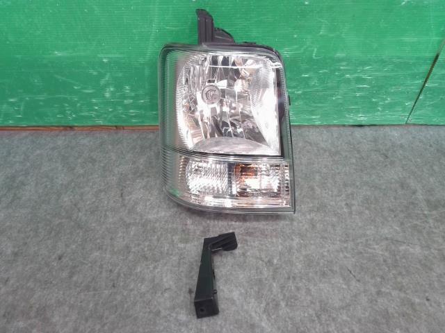 エブリィ ABA-DA64W 右ヘッドランプASSY 35120-68H51拍卖