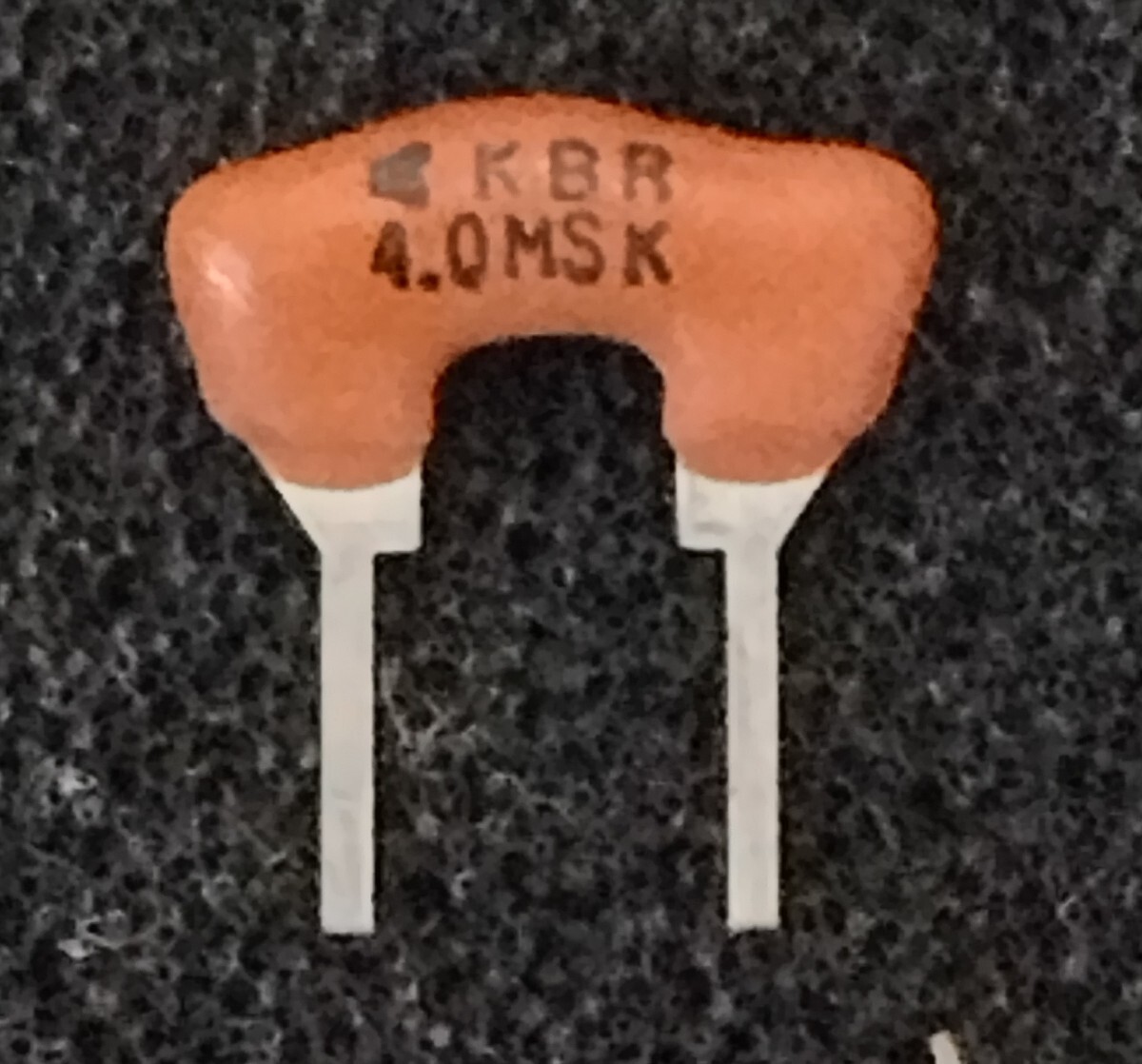 4.00MHz セラミック発振子(10個セット)拍卖