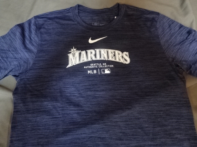 USA購入 ナイキ【Nike】製【DRI FIT】MLB メジャー シアトル マリナーズ【Seattle Mariners】ロゴプリントTシャツUS M ネイビー系拍卖