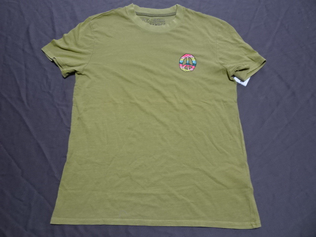USA購入 サーフ&ボーダー系【VOLCOM】ボルコム カラフルな【PEACE】マーク プリントTシャツUS Sサイズ カーキ拍卖
