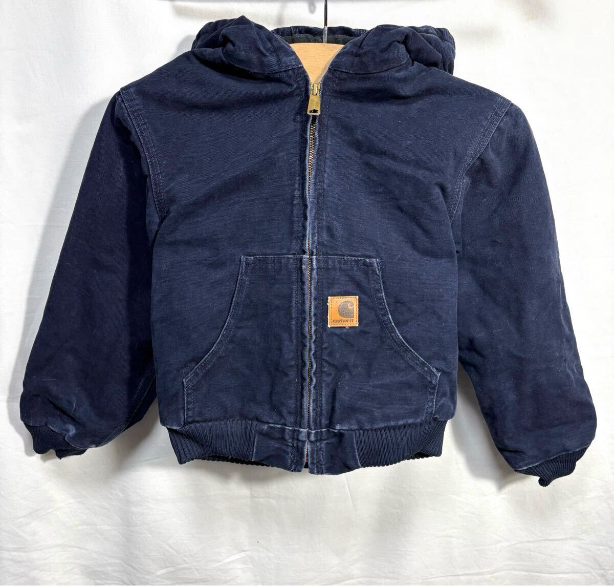 ■ 子供用 00s 2005年製 Carhartt カーハート ワンポイントロゴ アクティブパーカー ネイビー サイズS 古着 アメカジ ワーク ダック地 ■拍卖