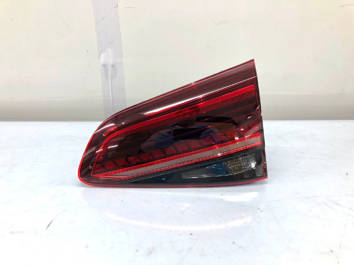 VW フォルクスワーゲン ゴルフ 7.5 5G 後期 純正 右 テールランプ フィニッシャー 5G0 945 308 Q(Z18-86m)拍卖