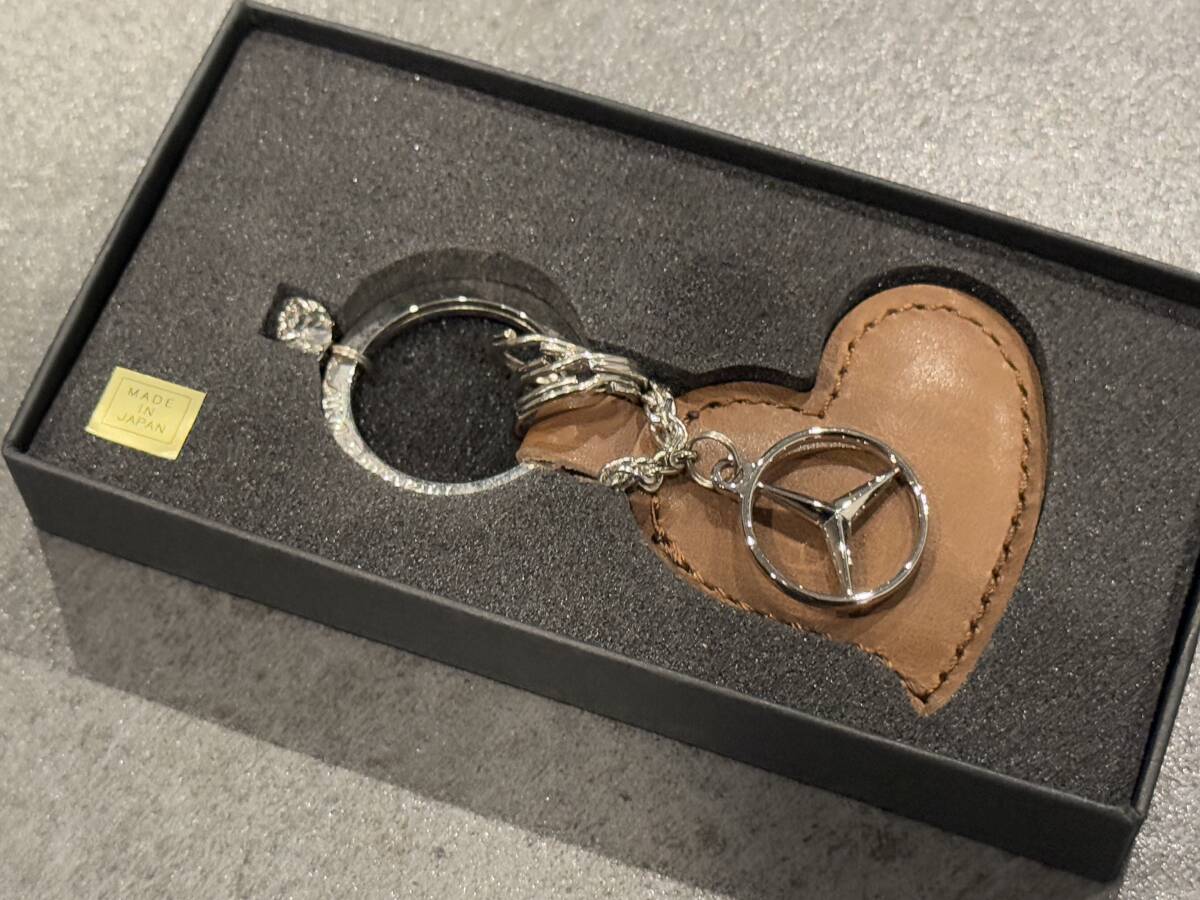 【未使用品】Mercedes-Benz キーリング ハート リユースレザー ★ブラウン拍卖