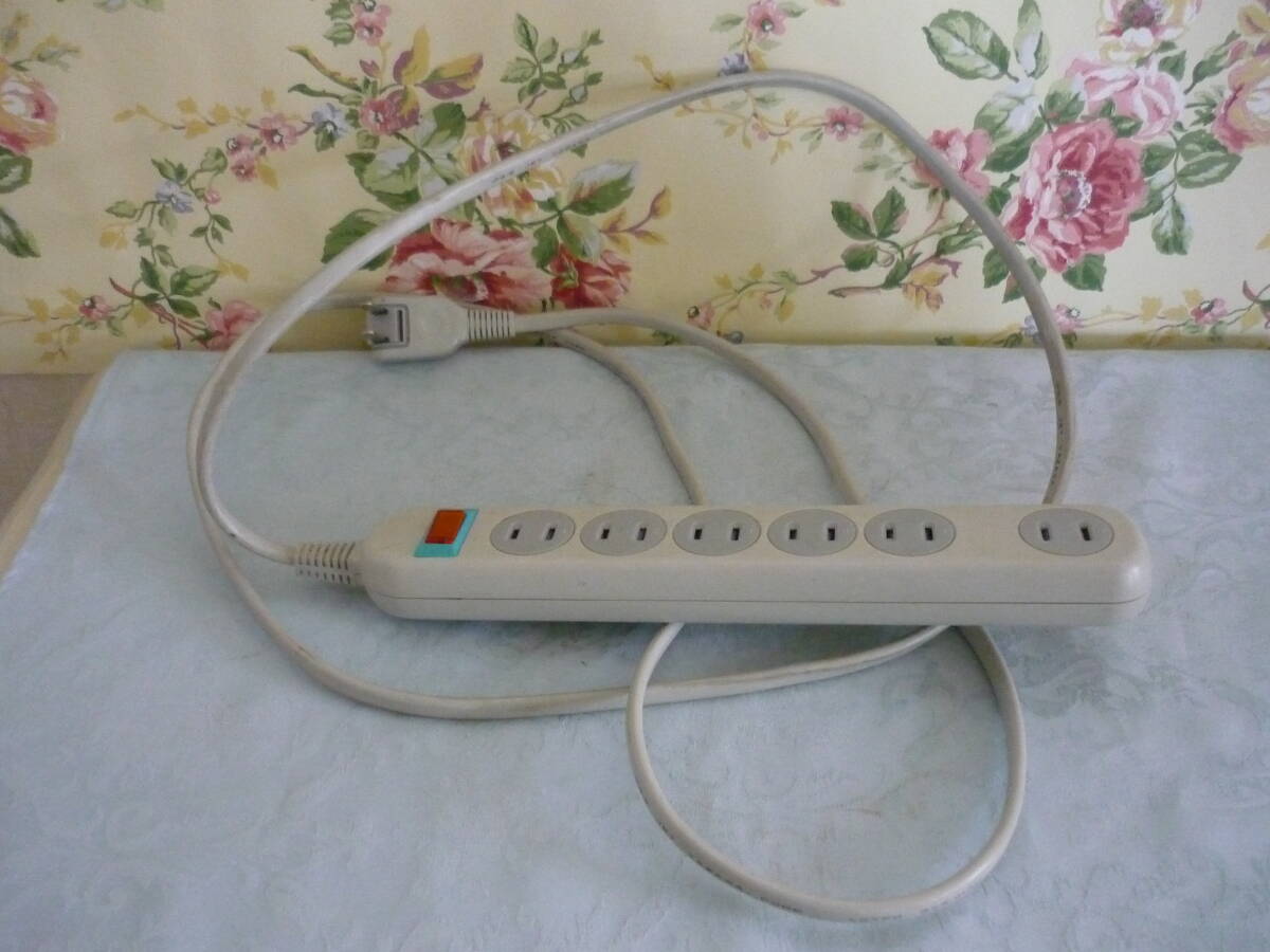 ヤザワ YAZAWA コンセントタップ 延長コード 2m スイッチ付き 差し込み口 6口 合計1500W 15A 125V 動作確認済み拍卖