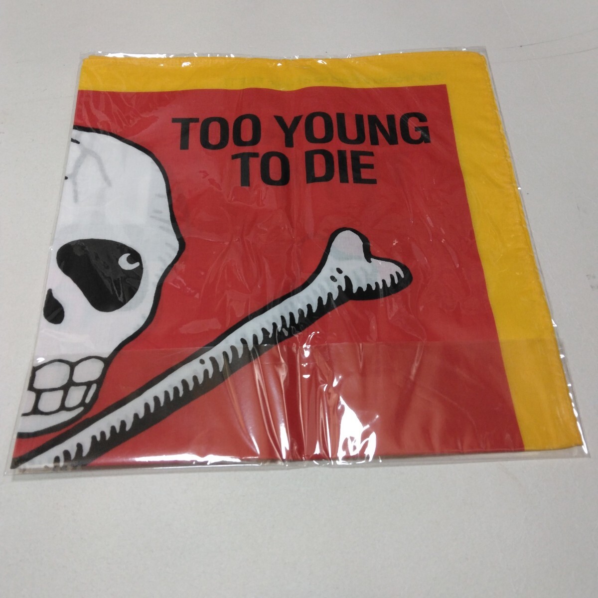 クリームソーダ 骸骨 bandana 1点 未開封品 当時品 保管品 昭和レトロ ロックンロール バンダナ拍卖