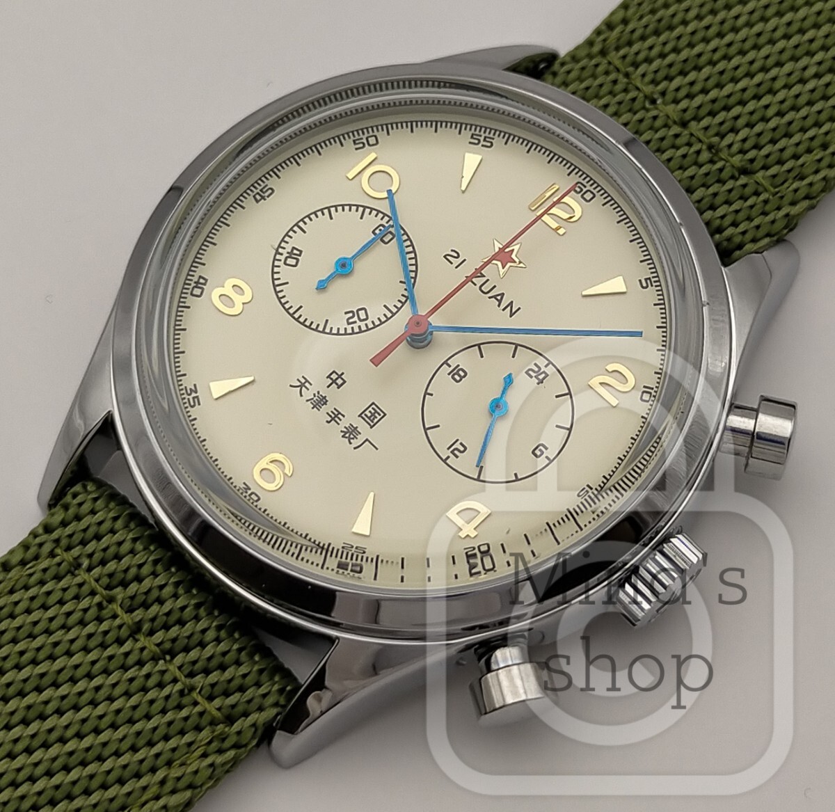 中華ミリタリー/クラシックエディション【アクリルドーム風防/新品】1963パイロット クロノグラフ 乳黄色パール文字盤/アーミーグリーン拍卖