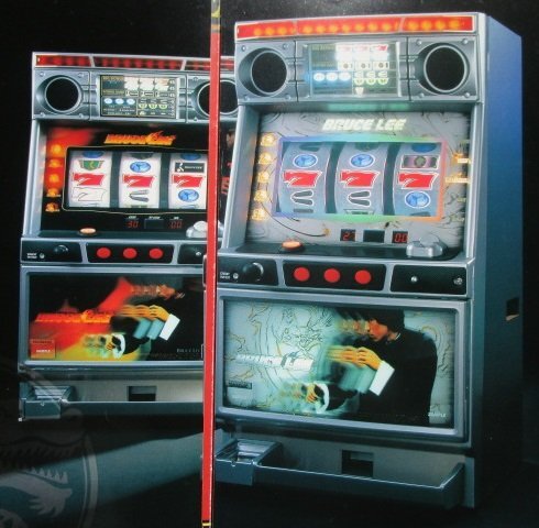※※ ブルースリー BRUCE LEE 高砂電機/アビリット SLOT【パチスロ実機/パンフレット/チラシ】2-3 レトロ 懐かしの名機 テープ跡あり拍卖