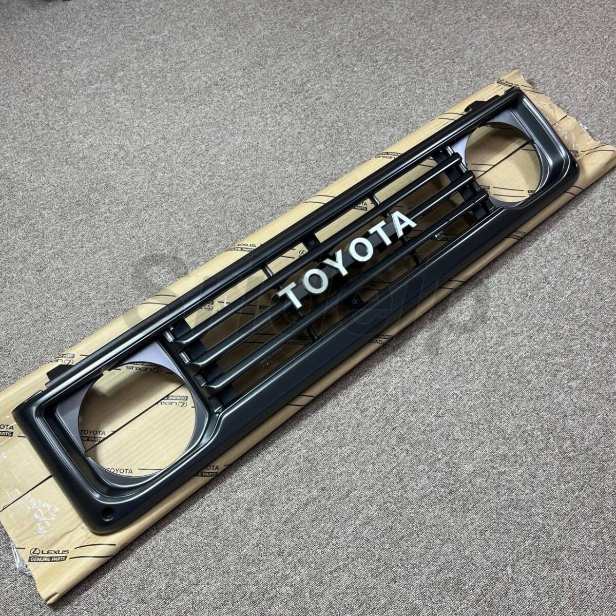 【新品】トヨタ HZJ75 PZJ77HV PZJ70 PZJ77V 70 ランドクルーザーS/T,H/T 純正 ラジエターグリル フロントグリル TOYOTA radiator grill拍卖