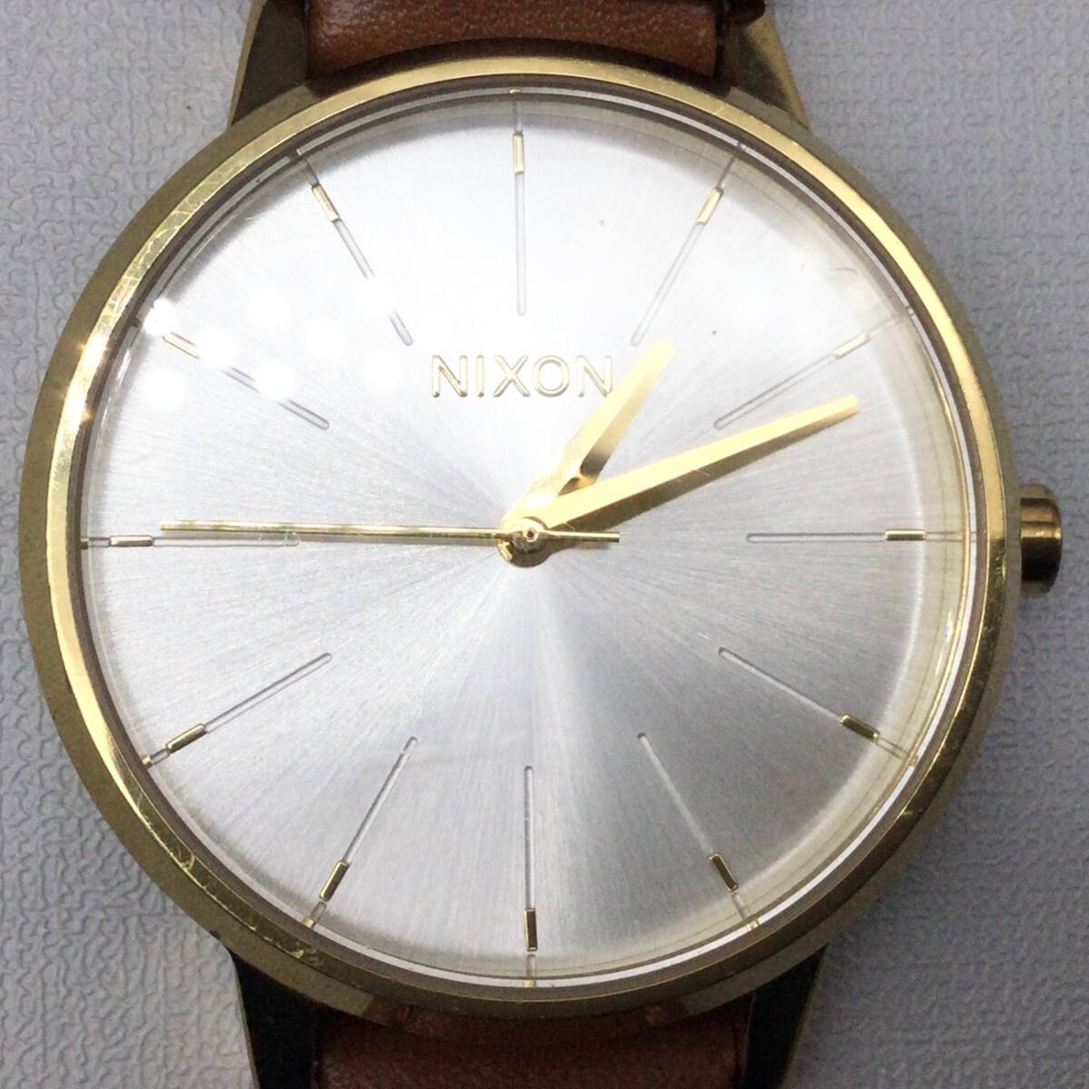 4073 【電池交換済】 ニクソン NIXSON ケンジントン KENSINGTON LEATHER レディース腕時計 A108-1425 定価20520円拍卖
