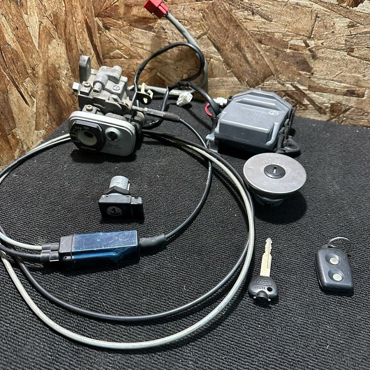 動画付A63 SG03J マジェスティC 250 YAMAHA 純正 メインキーシリンダー リモコンキー フルセット 実働動作確認品拍卖