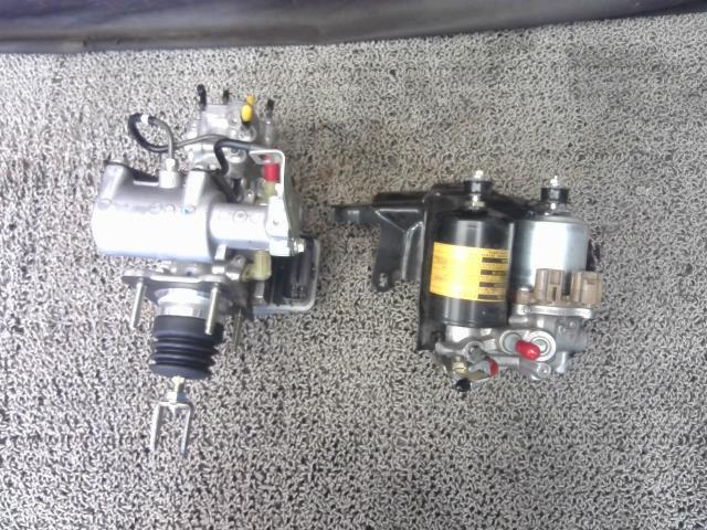 プリウスα DAA-ZVW41W ABSブレーキ アクチュエーターユ ニット G 5人 070 47210-47410 47050-47250拍卖