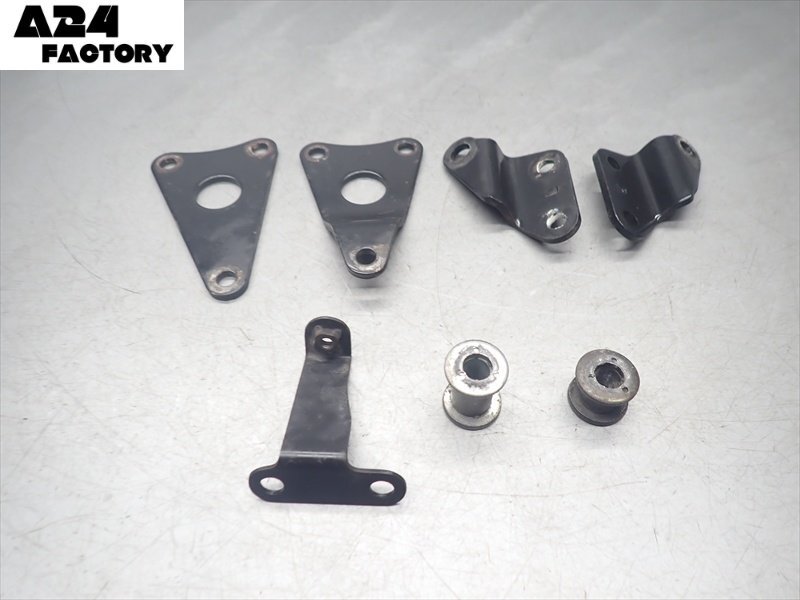 A1R7-0402 スズキ テンプター ST400 エンジンハンガー マウント 純正品 【NK43A-101~ 動画有】拍卖