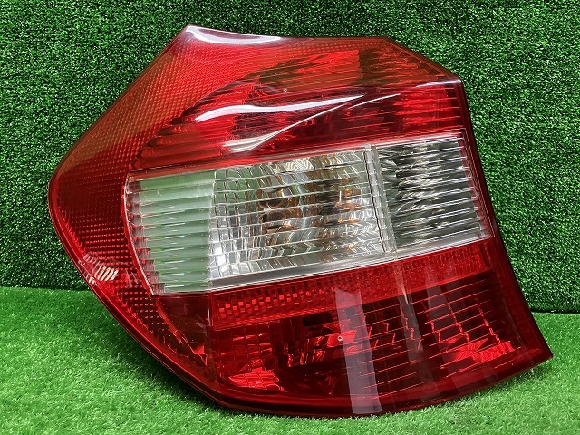 BMW 5HB 1シリーズ ABA-UE16 左テールレンズ 1742 250425221拍卖