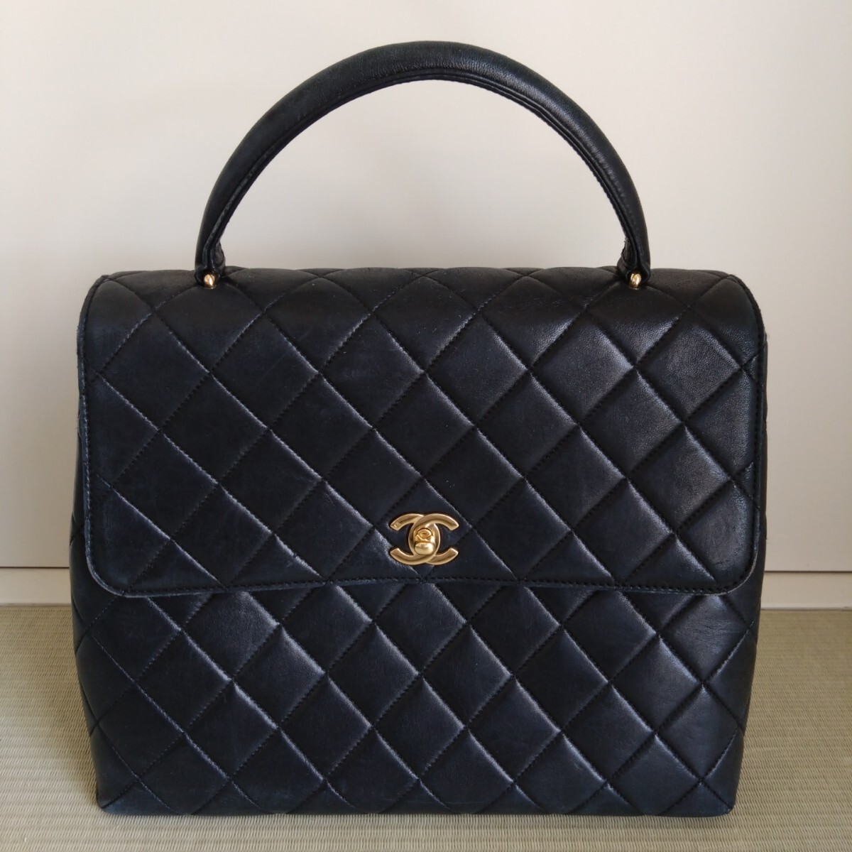 シャネル☆ハンドバッグ☆ブラック☆ゴールド金具☆レザー☆シリアル7桁6番台☆CHANEL拍卖