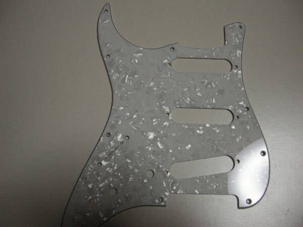 未使用ストラトピックガード白パーロイド左用拍卖