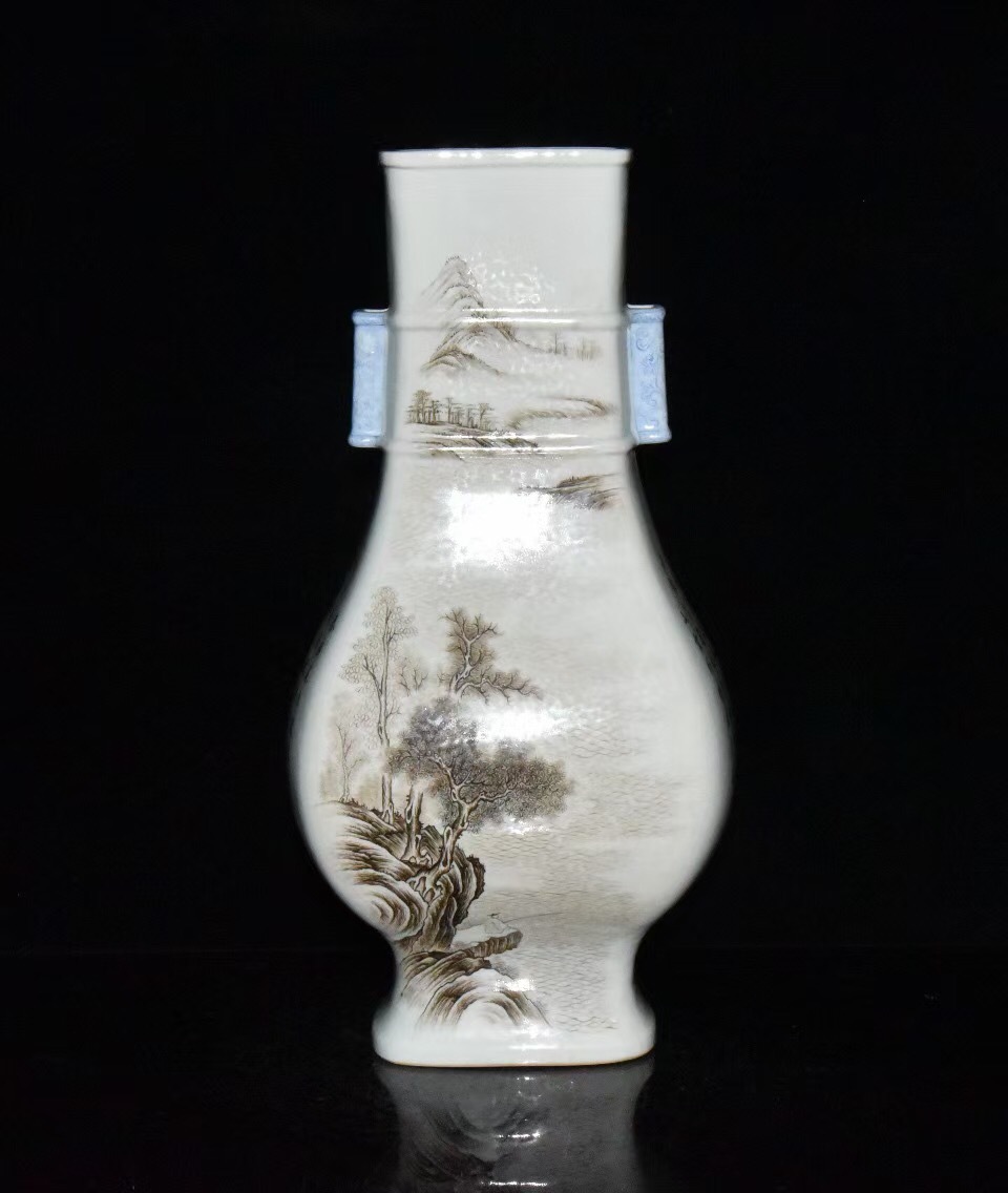 【超珍館蔵】清 乾隆年製款 古陶瓷品 墨彩 山水詩文紋 貫耳方瓶 置物 古賞物 古美術品 稀少珍蔵品拍卖