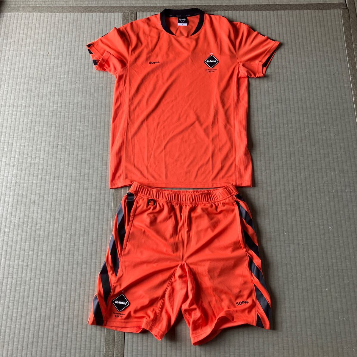 F.C.R.B ゲームシャツ、パンツセット拍卖