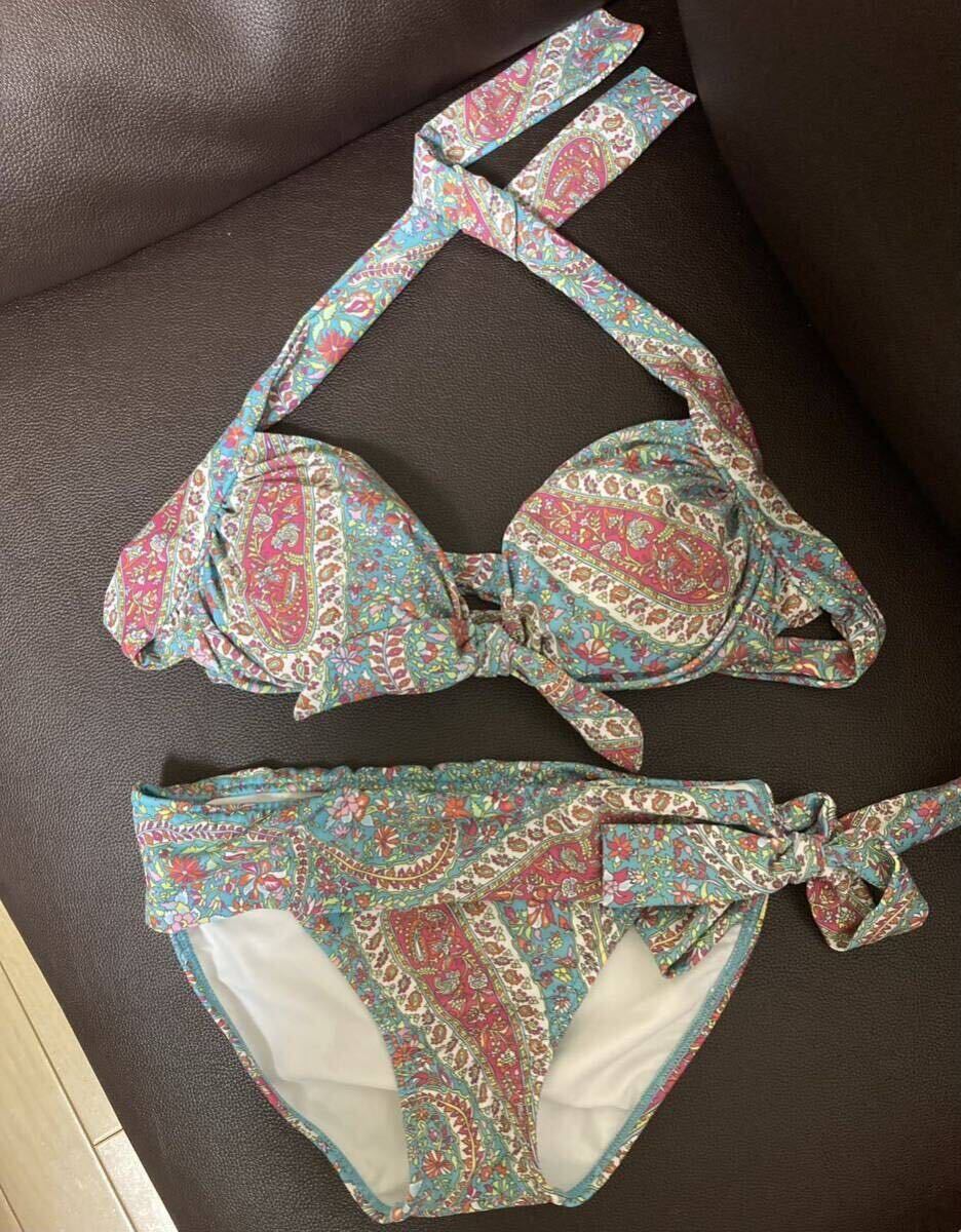 三愛水着/LAULEA/ラウレラ/水着/ビキニ/花柄/ペイズリー柄/エスニック/1度使用/使用済みパットは廃棄/ホームクリーニング済み拍卖